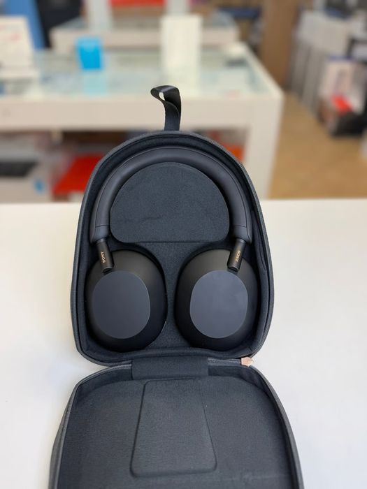 Căști SONY WH-1000XM5 (Impecabile folosite ocazional)