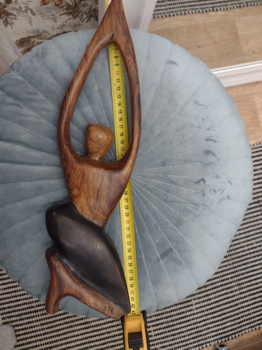 Statueta stil modernist