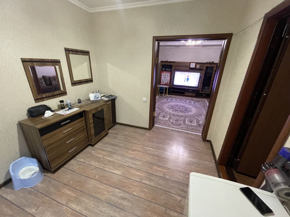 Продаю 4х комнатную квартиру