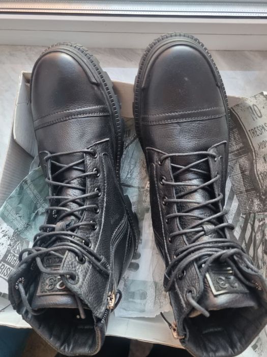 Продется мужская обувь