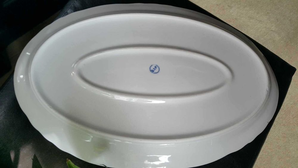 Разпродажба порцелан - комплекти чинии и чаши