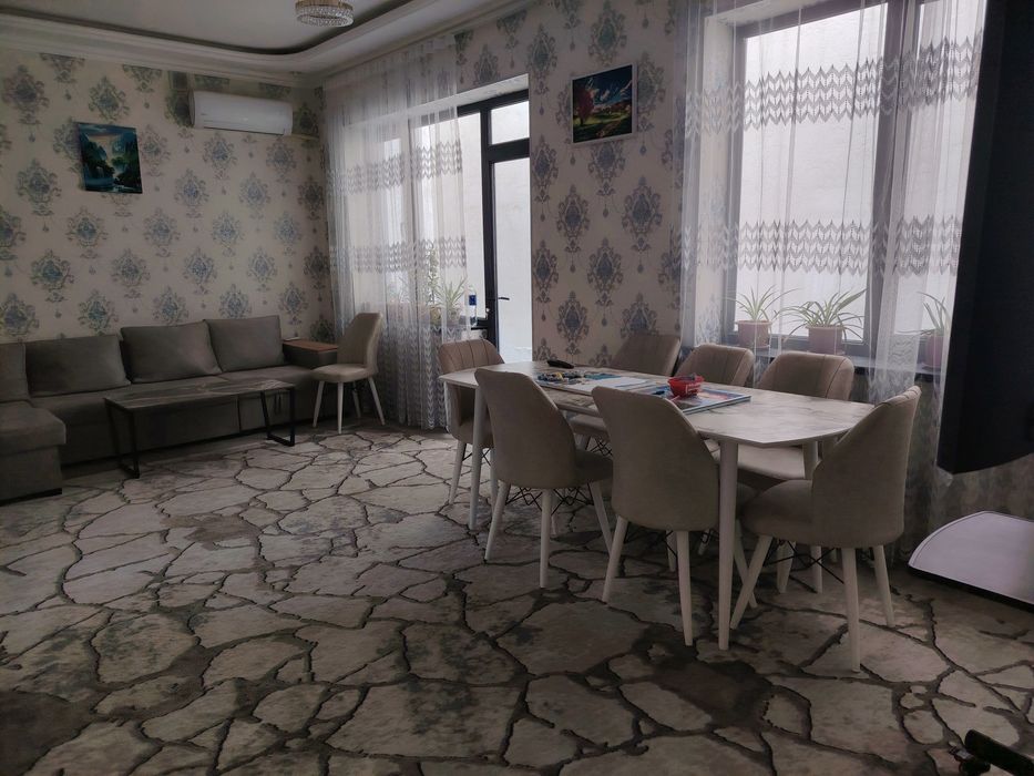 Продаю 4комнатный 2 этажный дом