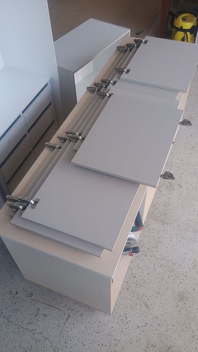 Мебели по поръчка