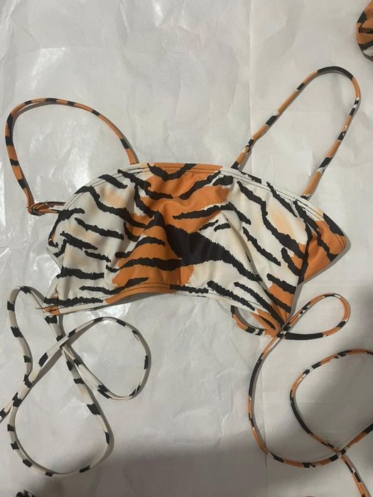 продается купальник