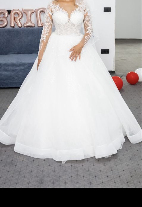 Vand rochie de mireasa