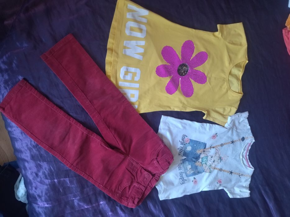 Продам вещи  на девочку 4-5  лет