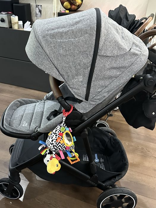 детска количка Britax Romer - Strider M в цвят Elephant Grey.