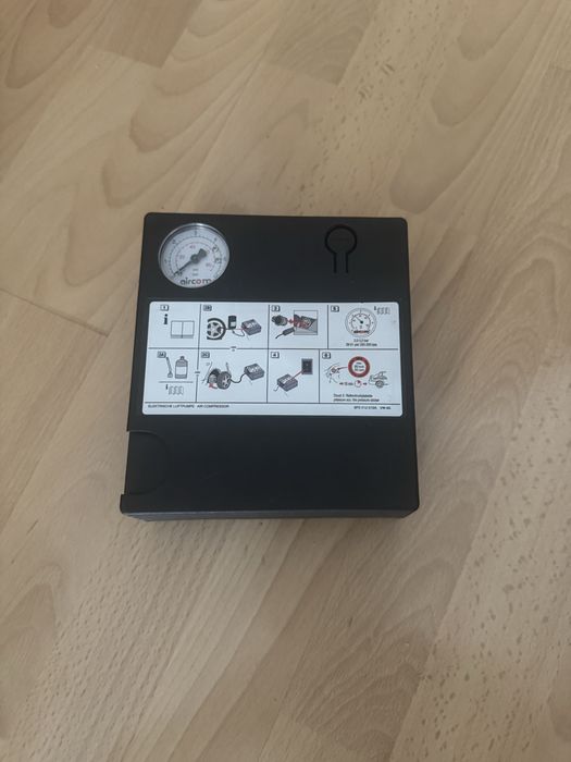 Компресор за гуми 12V AirCom