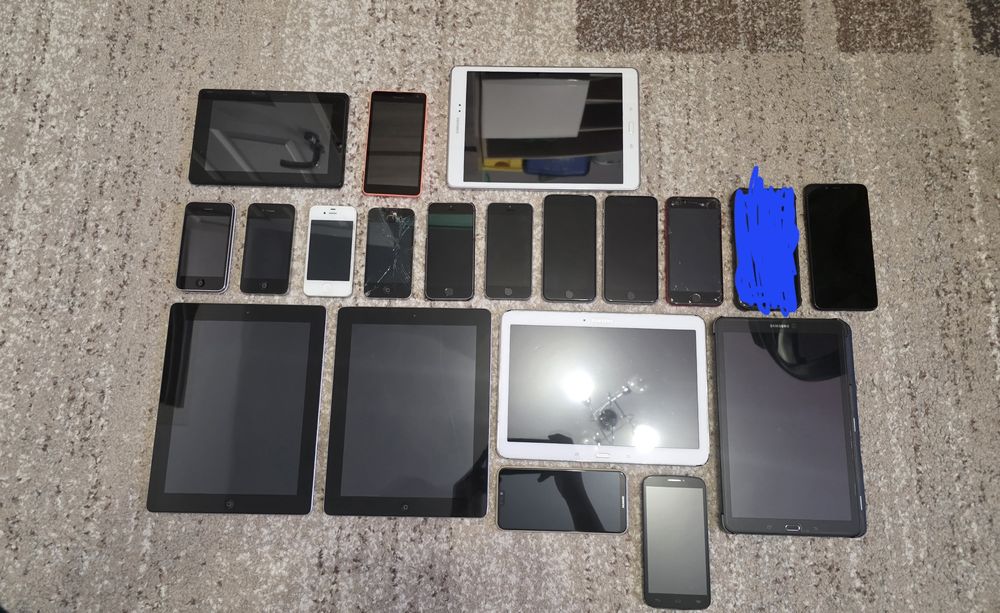 Lot Telefoane si tablete, Apple , Samsung etc.
