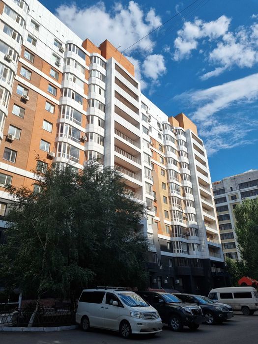 3-бөлмелі пәтер сатылады