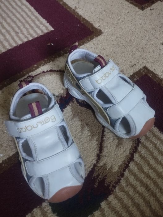 Босоножки на мальчика 22-23 размер