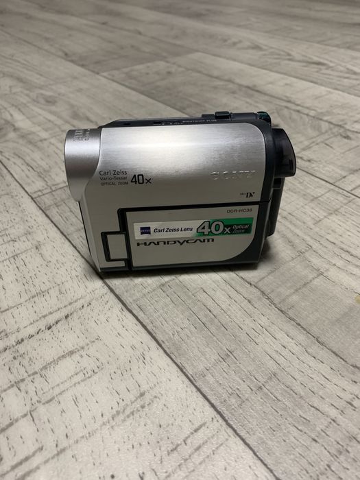 Камера Сони Sony DCR-HC38