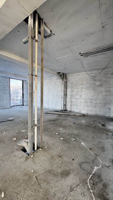 Продаётся коммерческое помещение на Юнасабаде 8