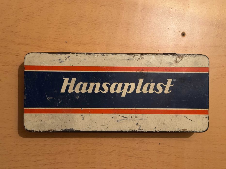 Стари западни ретро винтидж метални дървени кожени пластмасови кутии