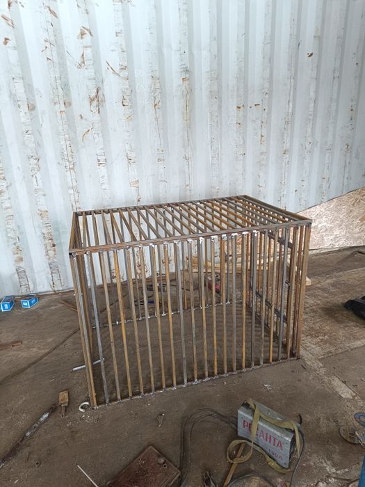 Антивандалтные клетки для собак