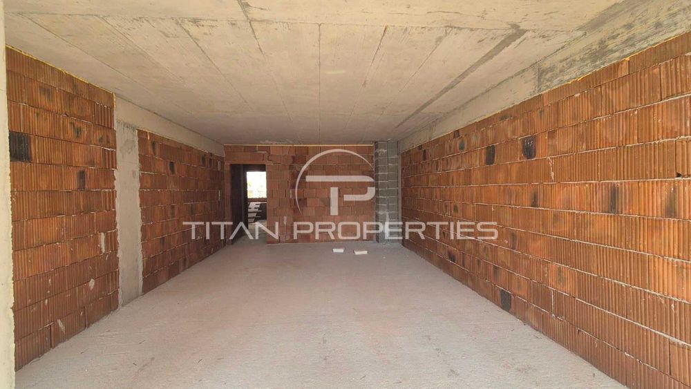 Продава се Тристаен апартамент в Пловдив, Кючук Париж - 101 кв.м за 1256 €/кв.м - Снимка #1