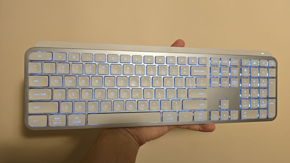 Logitech MX KEYS S