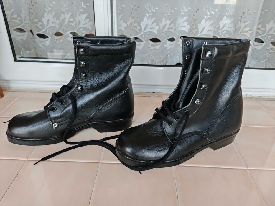 Български кубинки 43 номер