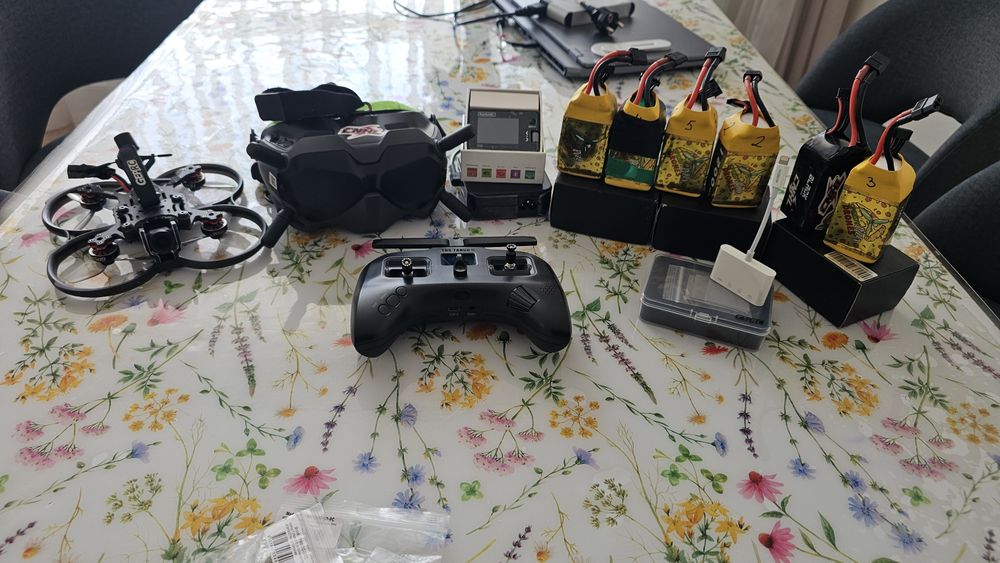 Продам fpv дрон GEPRC Cinebot30