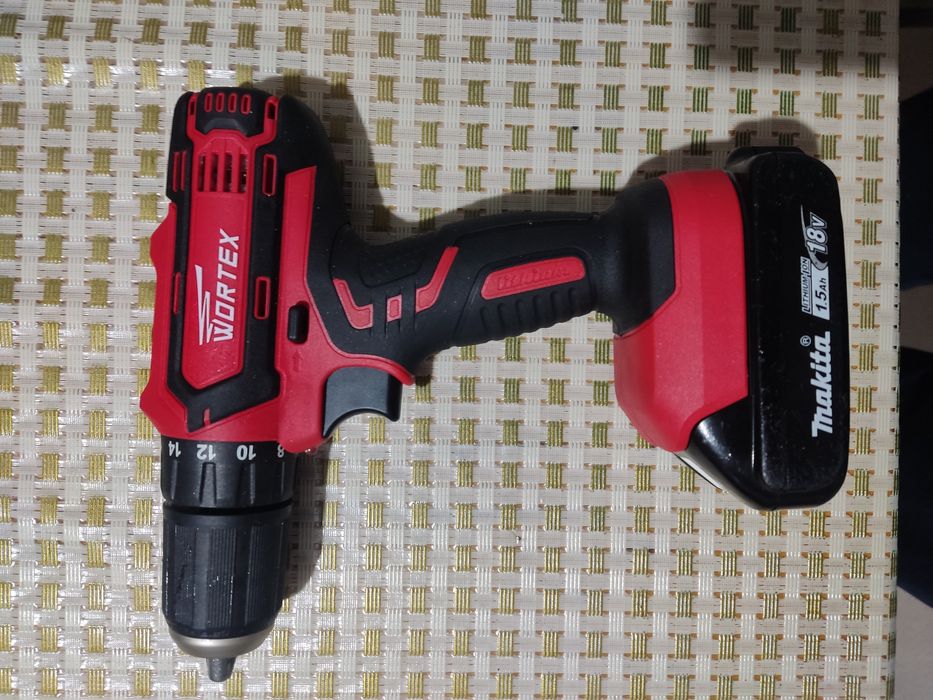 Шуруповёрт аккумуляторный Wortex BD 1820