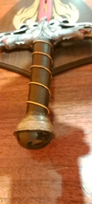 Меч на Ескалибур