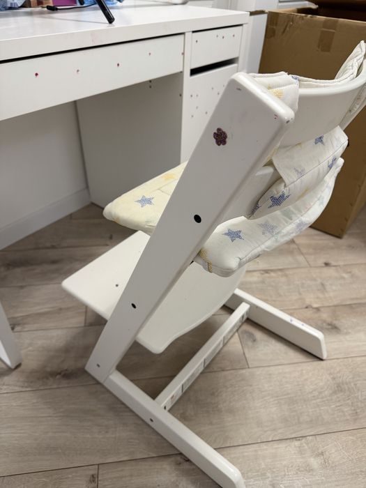 Стол Stokke за деца