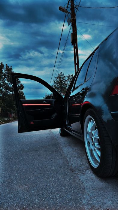 VOLKSWAGEN Golf 2002 — imagine 5