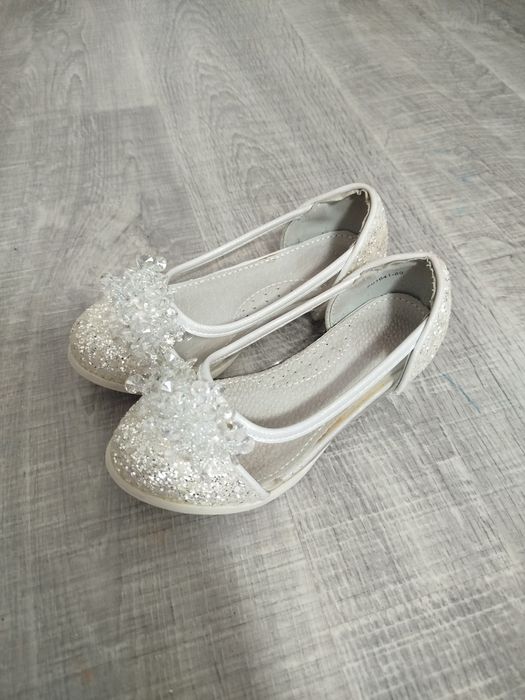 Туфли на девочку