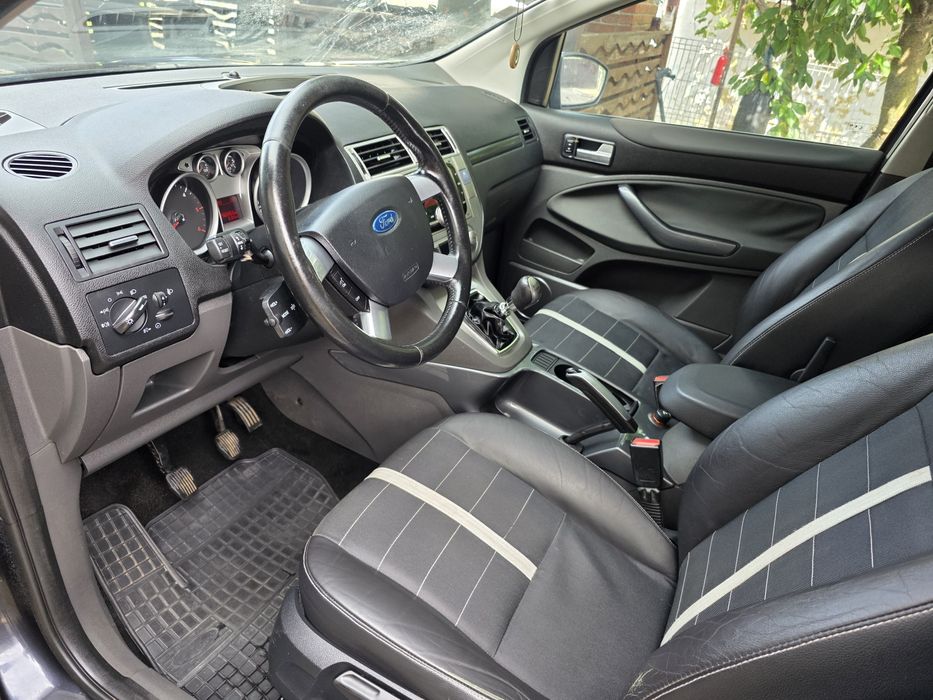 Ford kuga /titanium 4x4