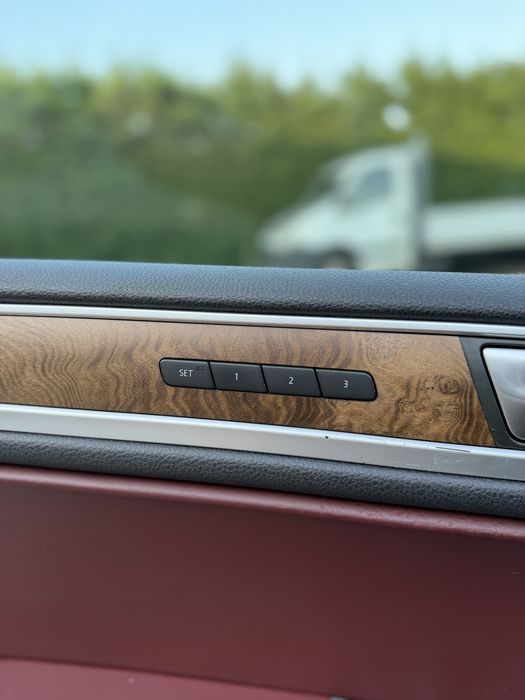 Vw Tuareg 3.0D Exclusiv camere 360 culoare deosebita