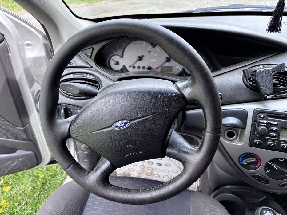 FORD Focus 0 — imagine 5