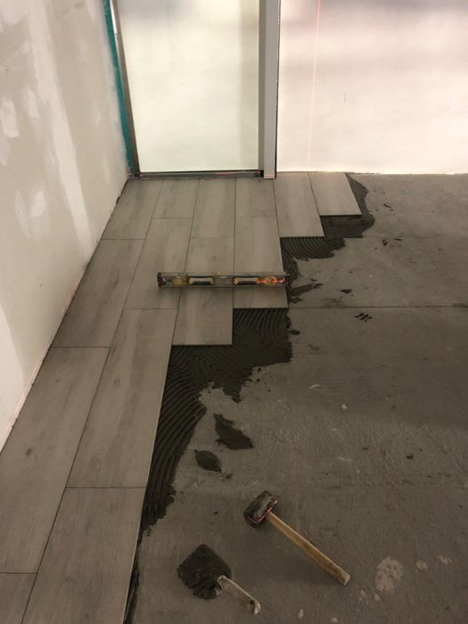Prestări Servicii în Constructii