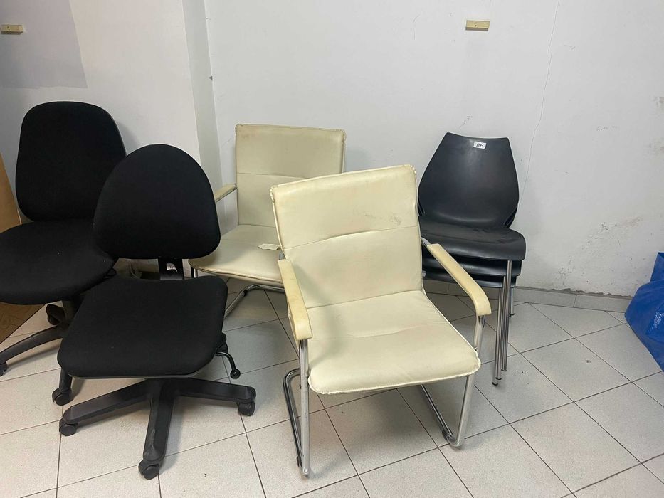 Разпродажба на Офис обзавеждане - бюра, столове, шкафове и др.