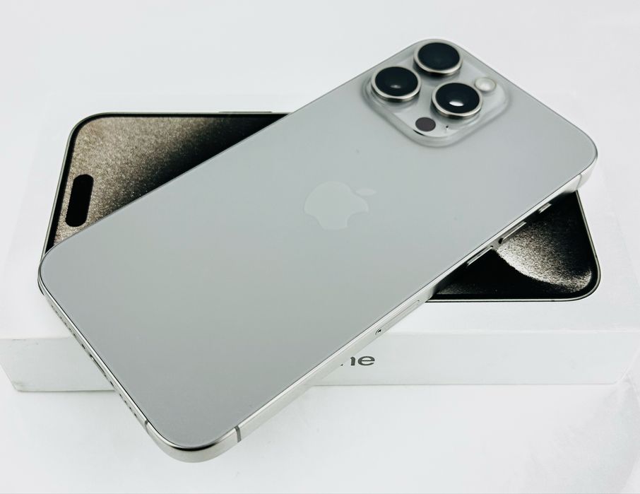 Apple iPhone 15 Pro Max 256GB Natural Titanium Перфектен! Гаранция!