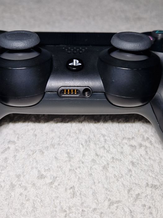 Controler ps4 in stare excelentă