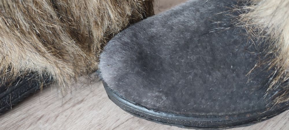 Продам три пары валенок