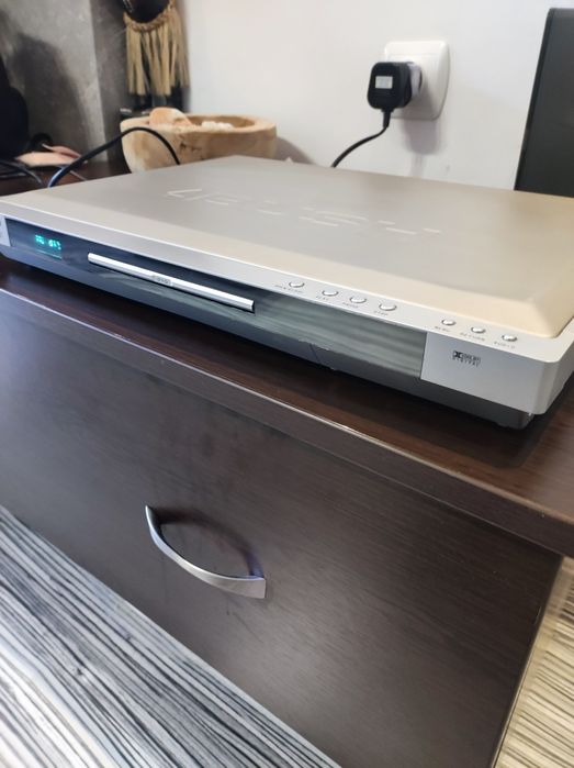 DVD плеар BUSH 2035XI