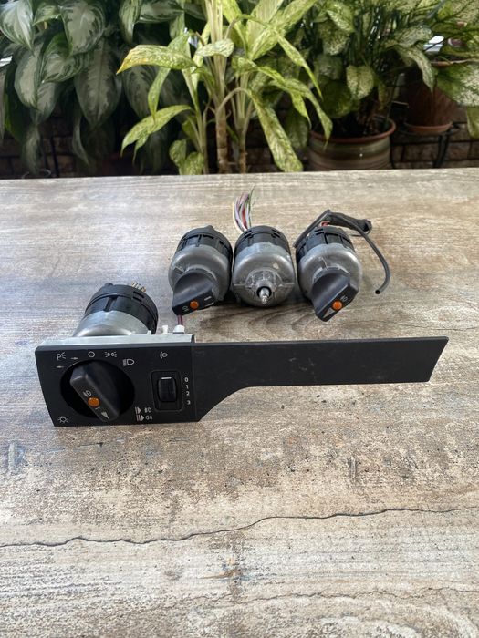 Включатель фар Mersedes w124