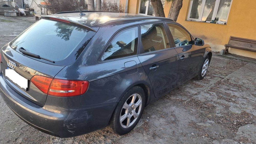 Vand Audi A4 B8 euro5 2010 Automat