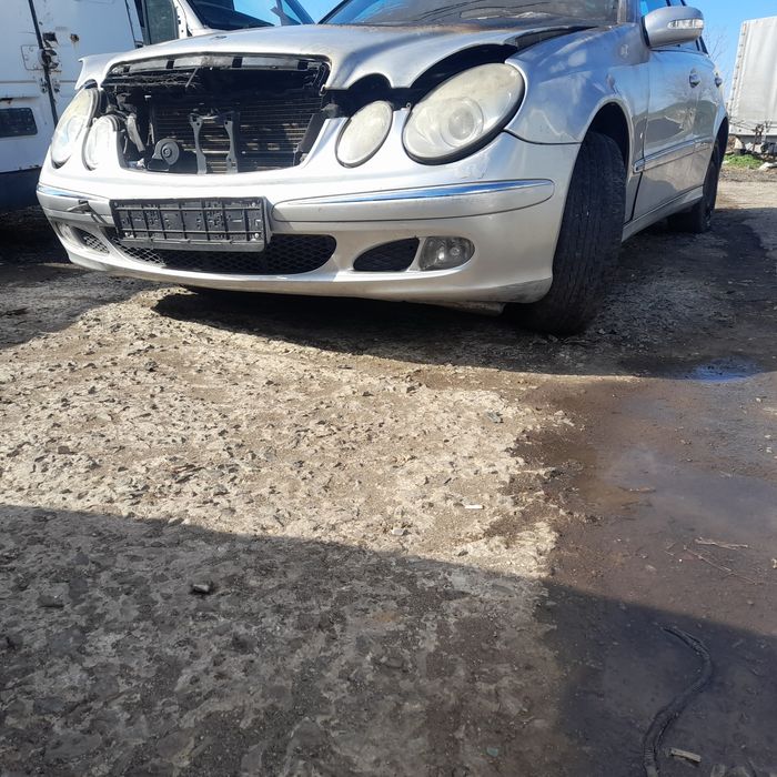Mercedes E класа 3,2 CDI на части