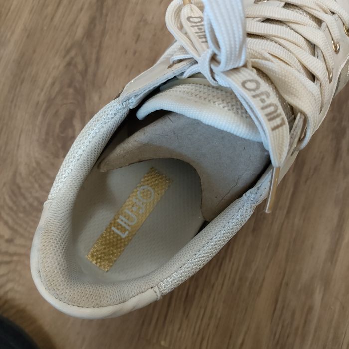 Оригинални дамски сникърси