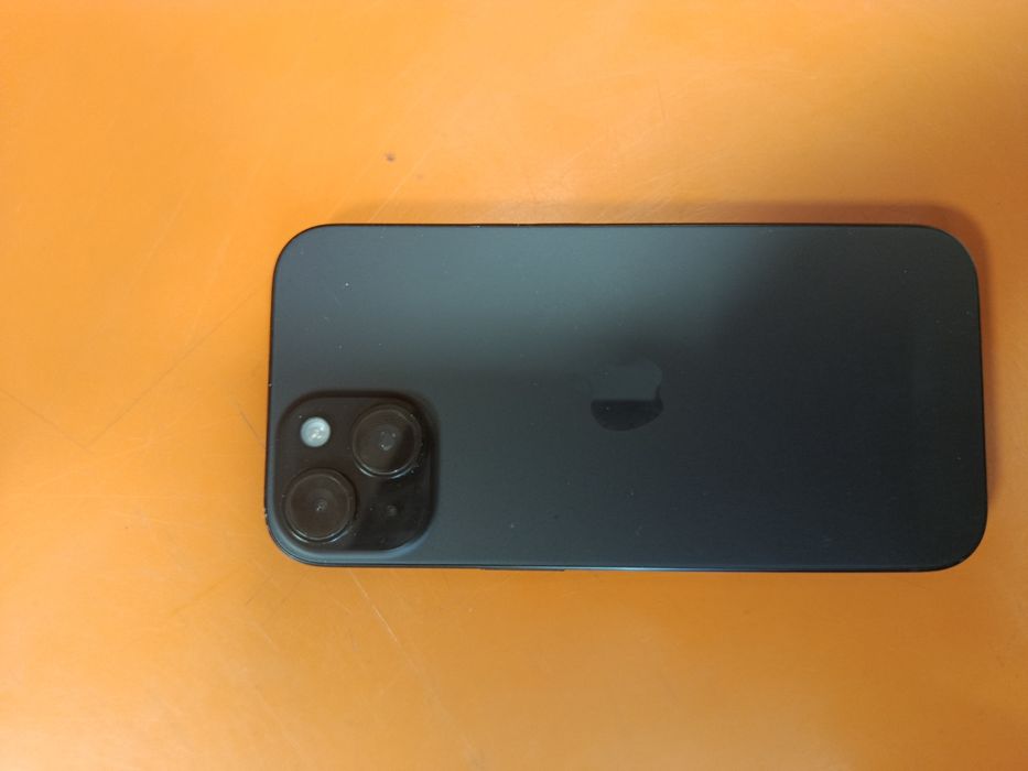 Айфон 15 с гарантии идеял состояние