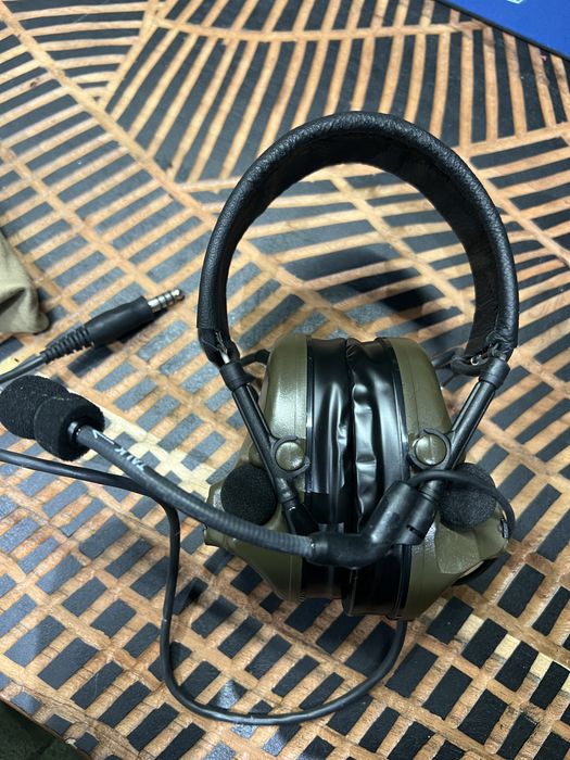 Casti tactice 3M Peltor Comtac III