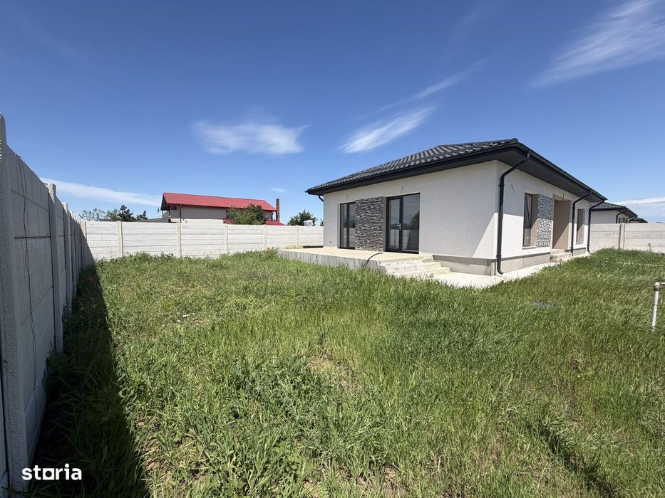 Casa 4 camere Domnesti/ De vanzare /