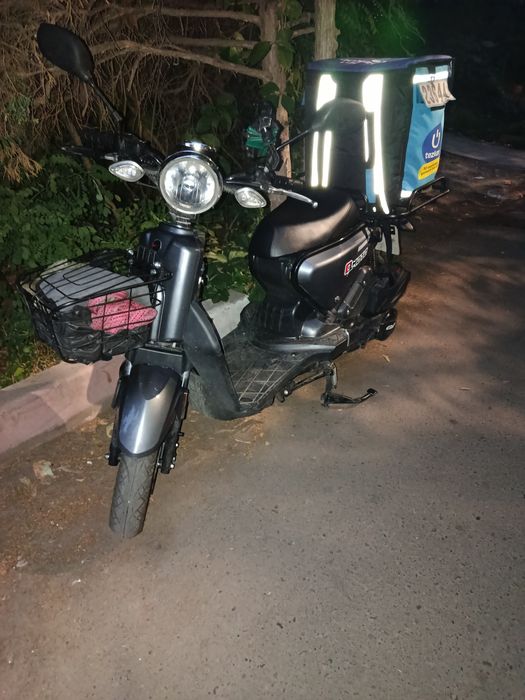 GST skuter sotiladi
