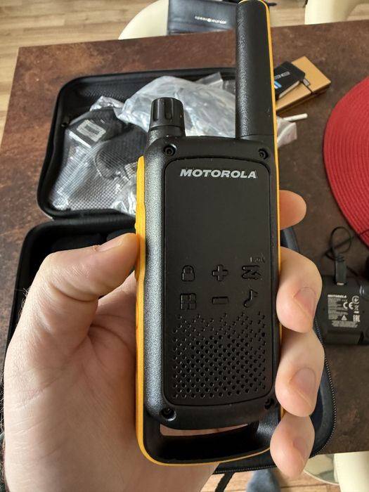 Statii Motorola set 4 bucati Statii radio PMR portabile
