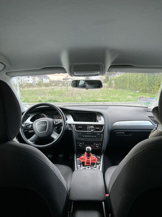 VÂND AUDI A4 B8 2009-2.0 TDI