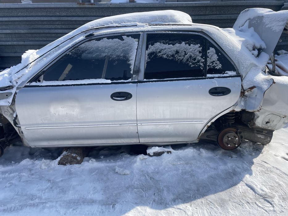 Лансер на запчасти 1993 год