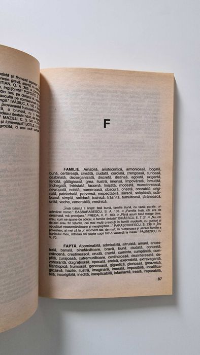 Cărți educative | Set 2 dicționare limba română | Stare excelentă