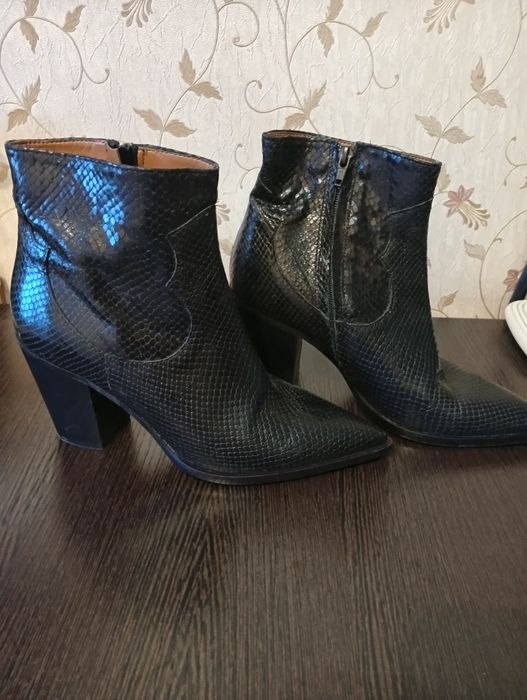 Кожаные казачки 120.000